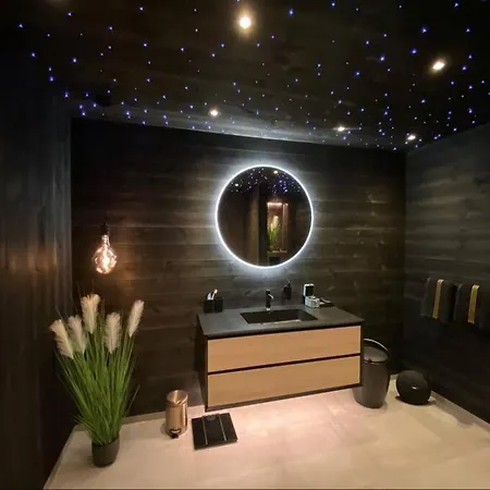 Villa Trivelig Med Jacuzzi.